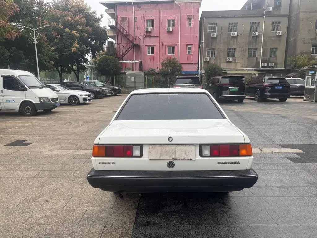 Volkswagen Santana Classic — миниатюра 4