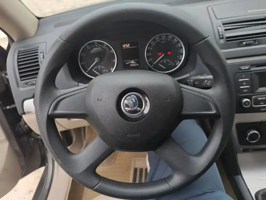 Skoda Octavia — миниатюра 15