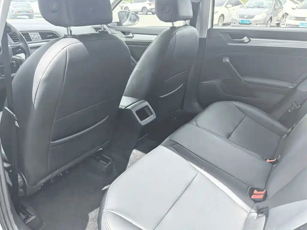 Volkswagen Lamando — миниатюра 11