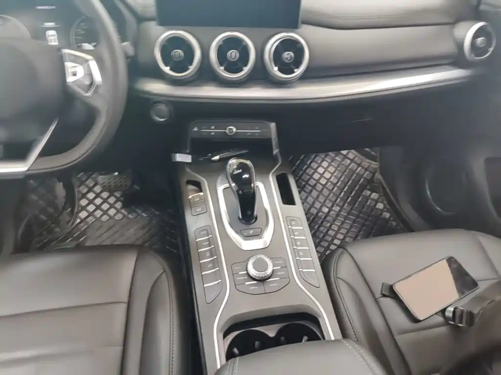 Wey Wey VV5 — миниатюра 14
