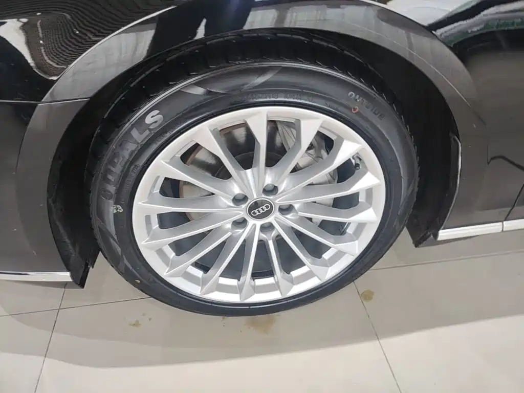 Audi A8 — миниатюра 20