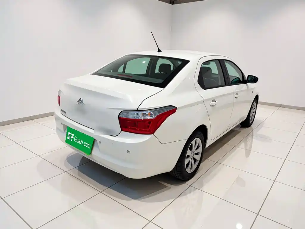 Citroen Elysee — миниатюра 6