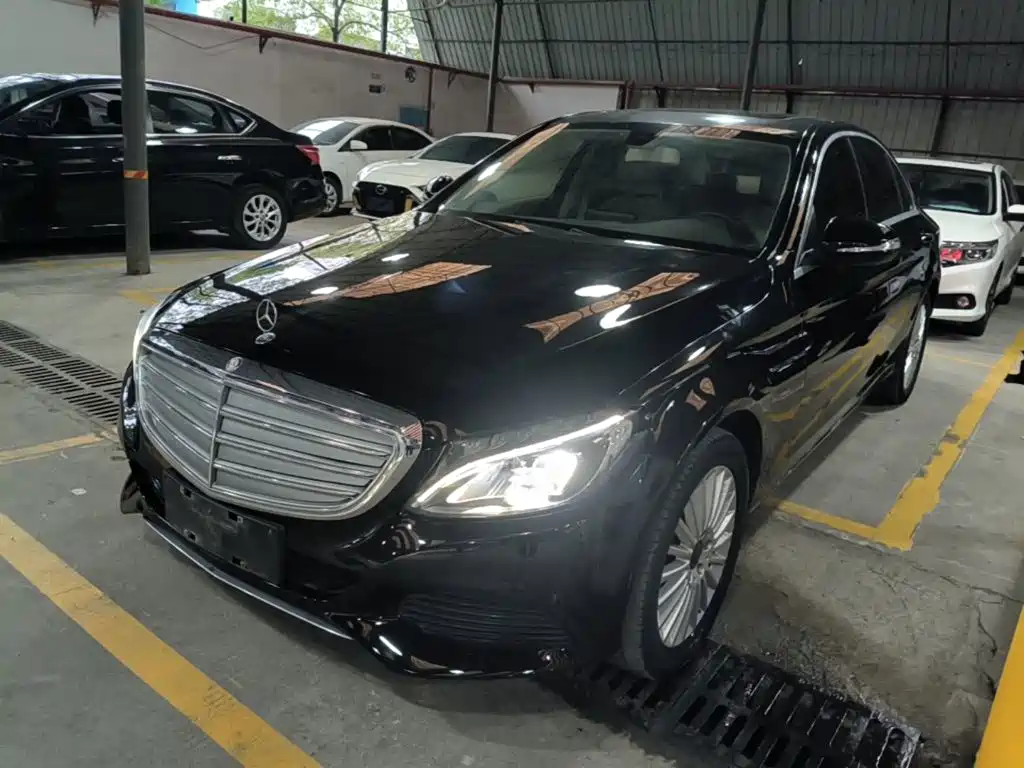 Mercedes-Benz C-Class — миниатюра 2