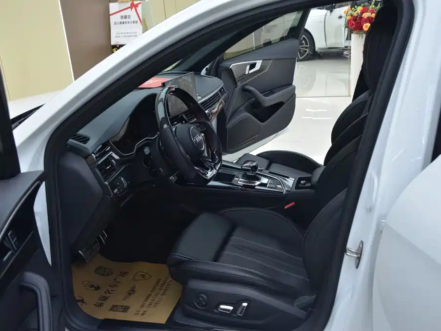 Audi A4L — миниатюра 4