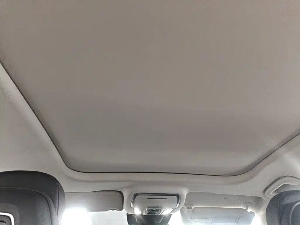 Hongqi Hongqi HS3 PHEV — миниатюра 18