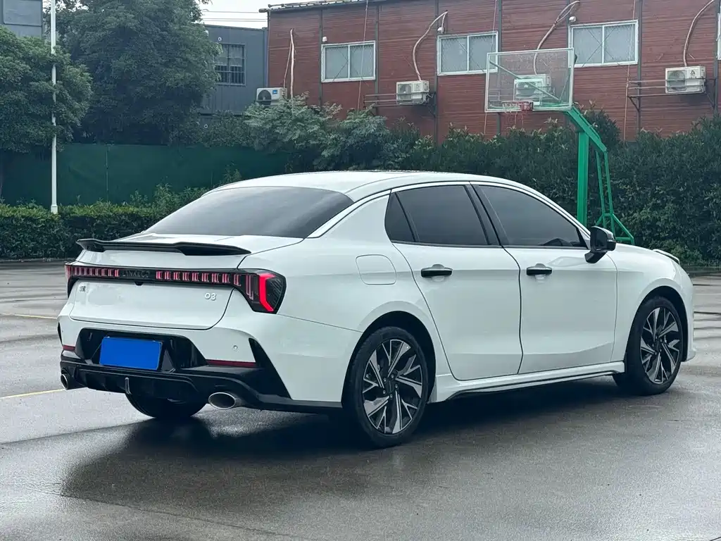 Lynk & Co 03 — миниатюра 9