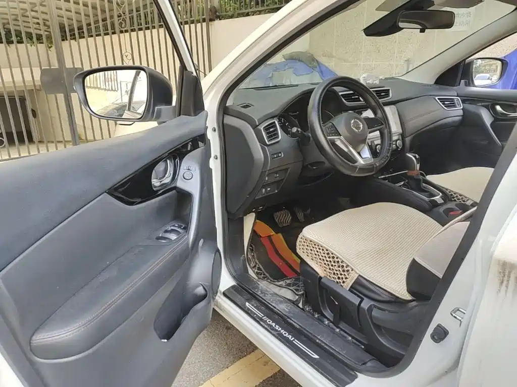 Nissan Qashqai — миниатюра 16