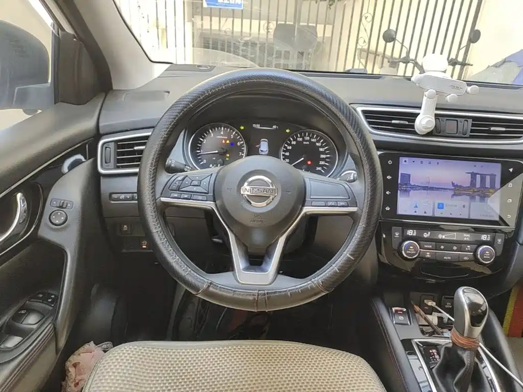 Nissan Qashqai — миниатюра 11