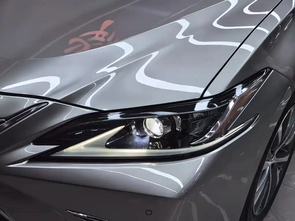 Lexus ES — миниатюра 38