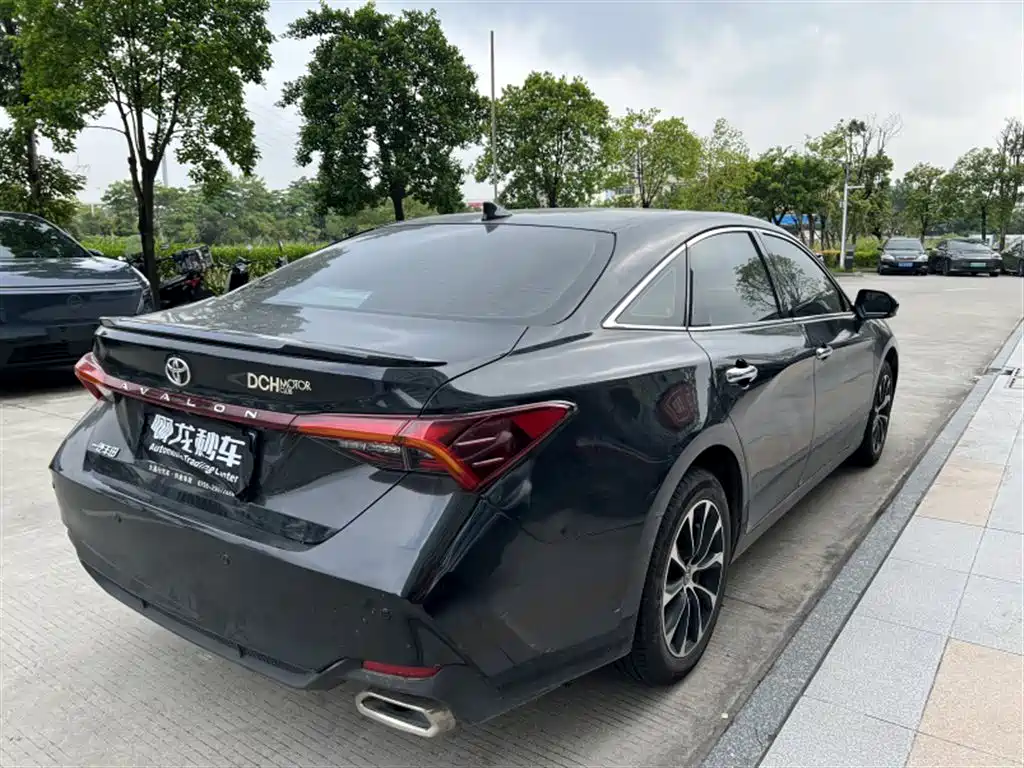 Toyota Avalon — миниатюра 9