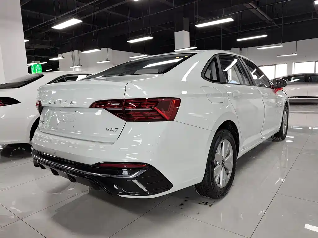 Jetta VA7 2025 1.4T AT