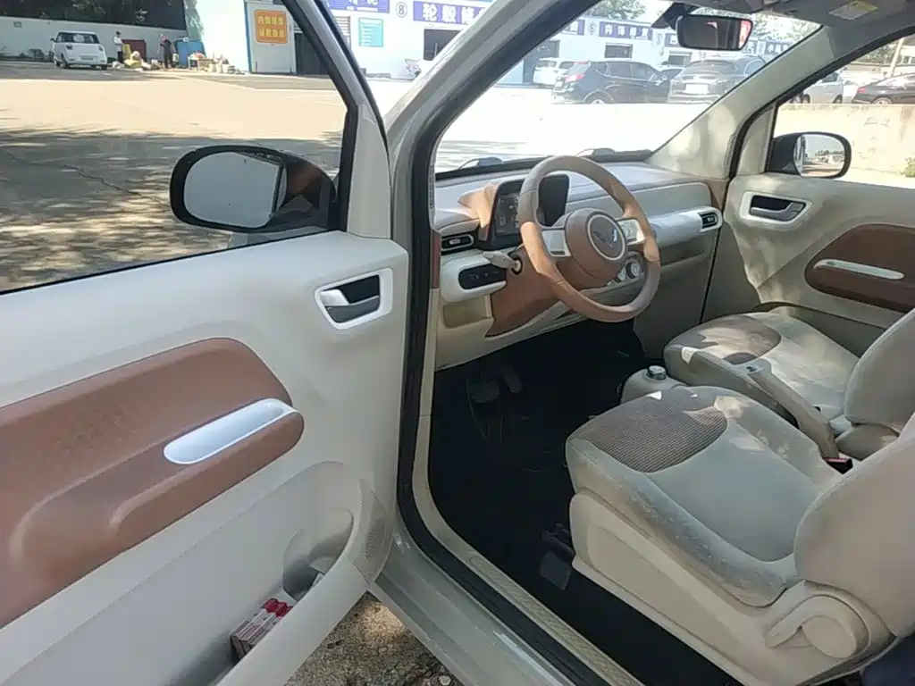 Wuling MINIEV — миниатюра 15
