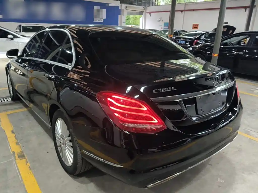 Mercedes-Benz C-Class — миниатюра 5
