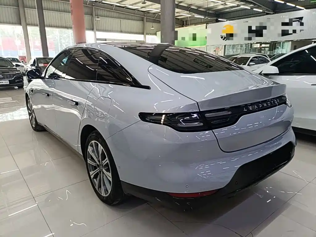 Leapmotor Leapmotor C01 — миниатюра 5