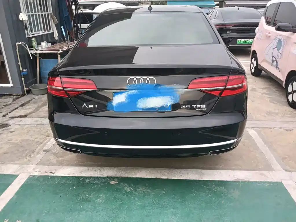 Audi A8 — миниатюра 7