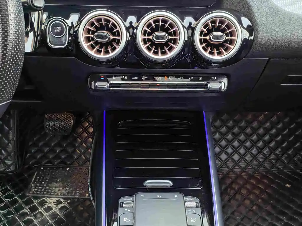 Mercedes-Benz EQA — миниатюра 17