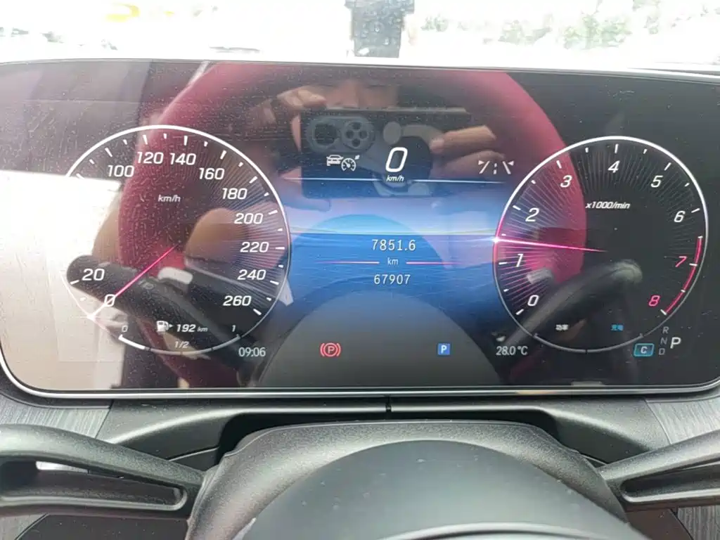 Mercedes-Benz C-Class — миниатюра 12