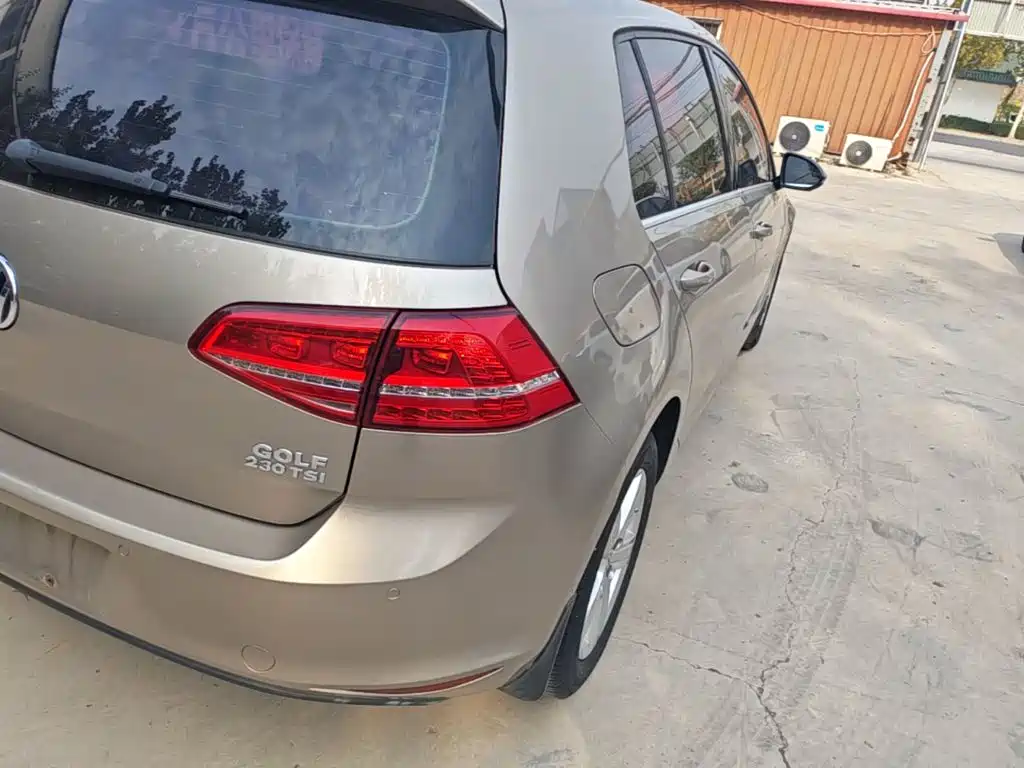 Volkswagen Golf — миниатюра 8