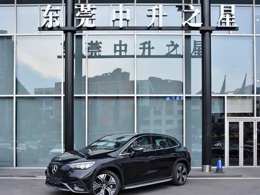 奔驰EQE SUV 2024款 500 4MATIC 先锋版 2025
