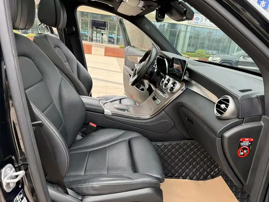 Mercedes-Benz GLC — миниатюра 7