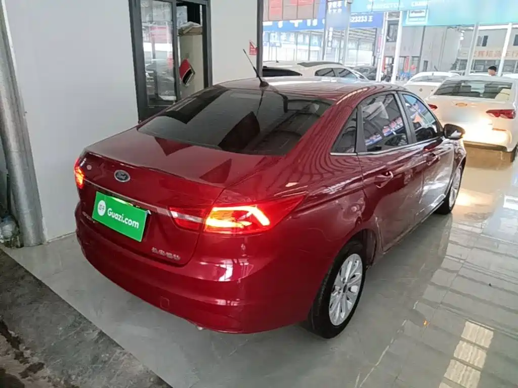 Ford Escort — миниатюра 7