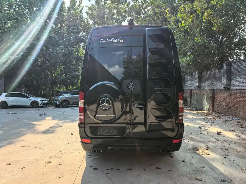 Mercedes-Benz Sprinter — миниатюра 9