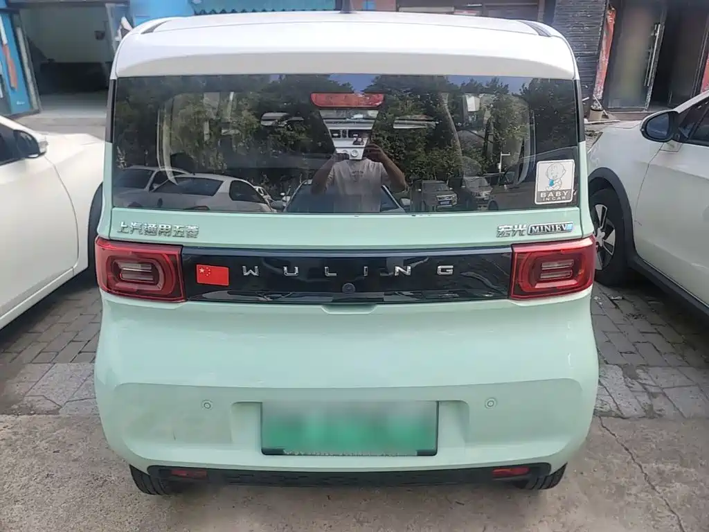 Wuling MINIEV — миниатюра 6