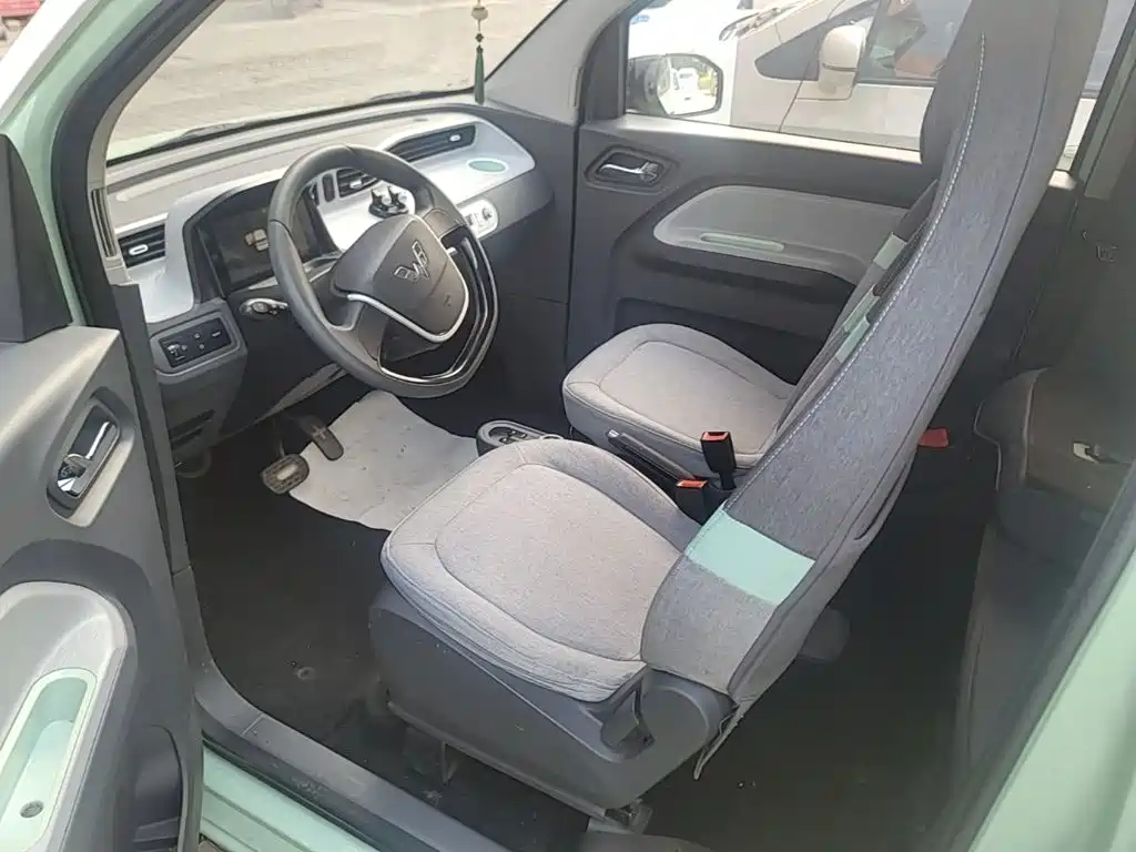 Wuling MINIEV — миниатюра 15