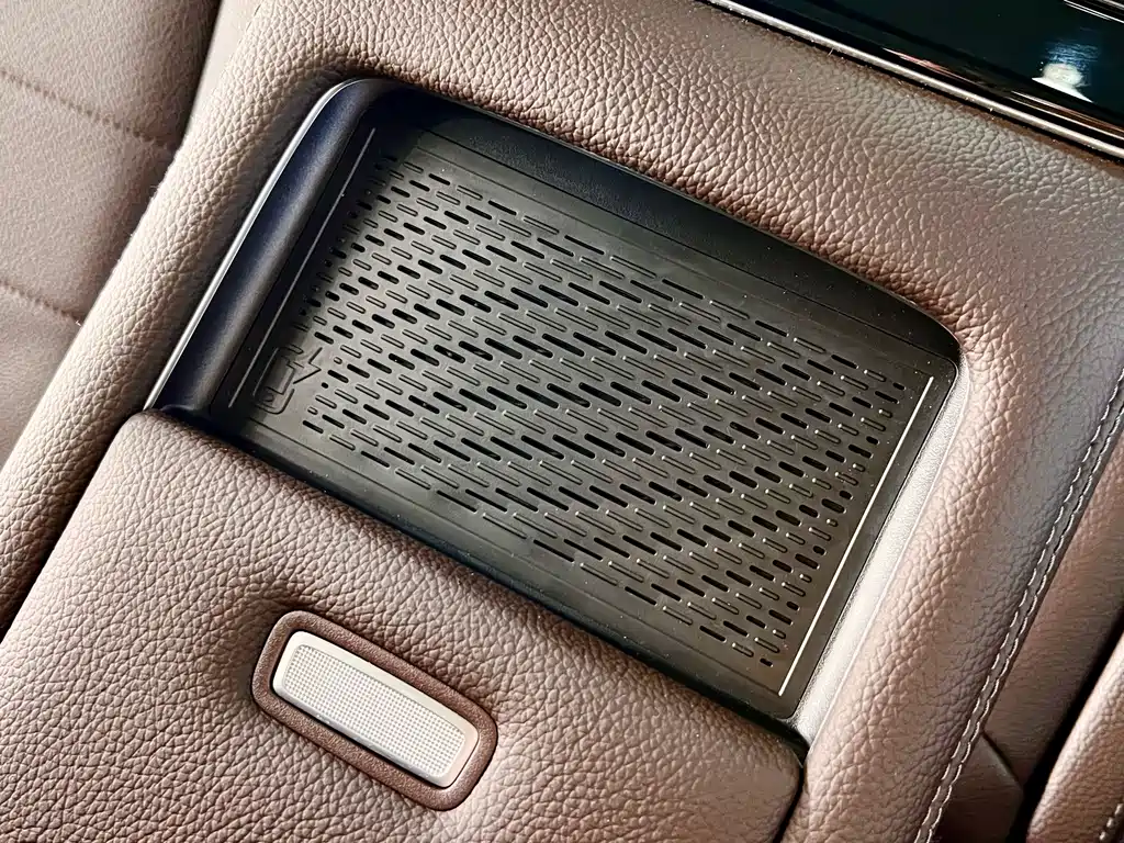 Mercedes-Benz GLS — миниатюра 21