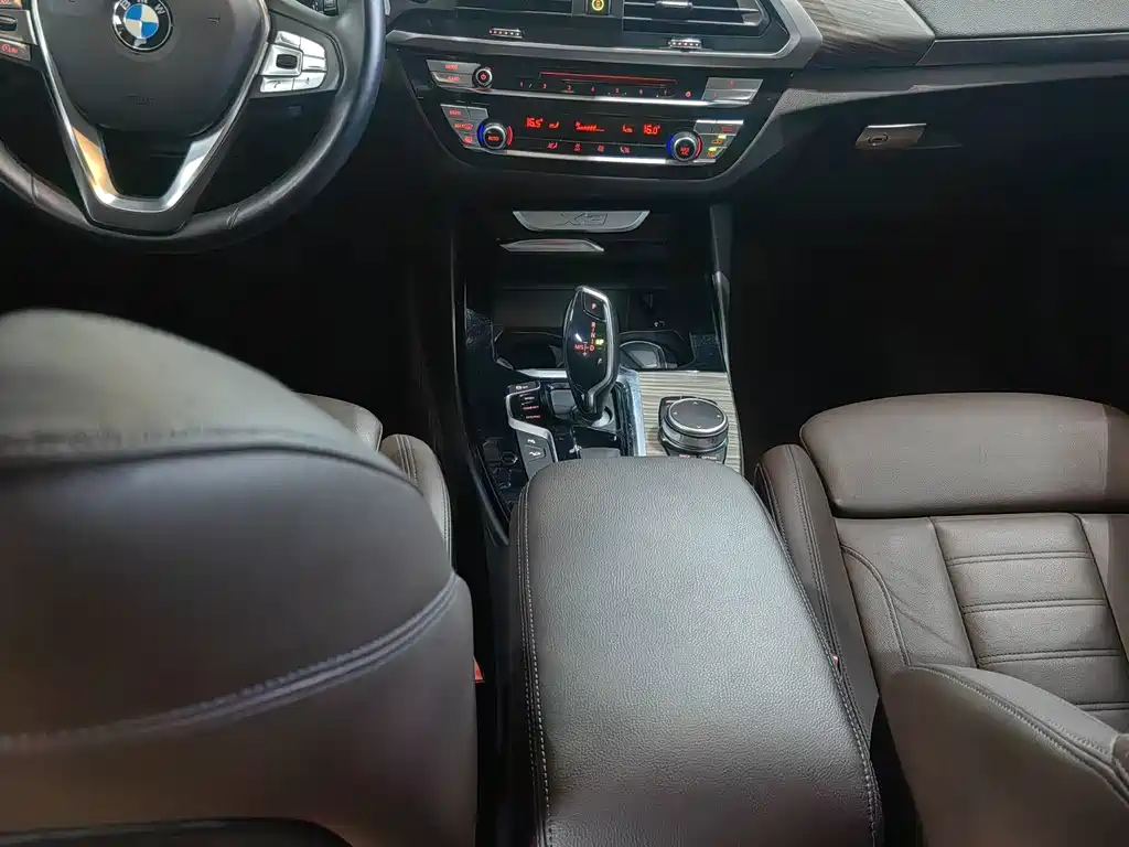 BMW X3 — миниатюра 9