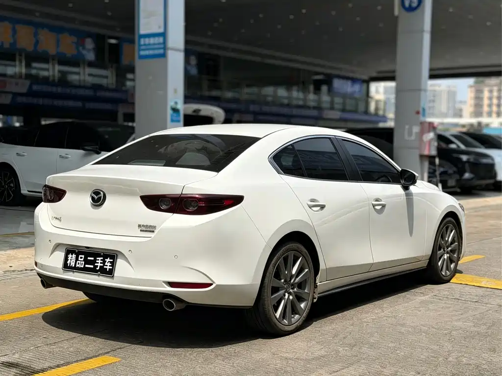 Mazda 3 Axela — миниатюра 9