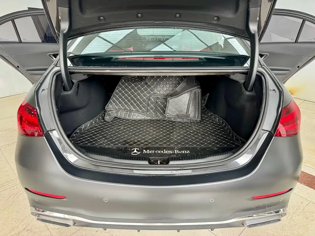 Mercedes-Benz C-Class — миниатюра 22