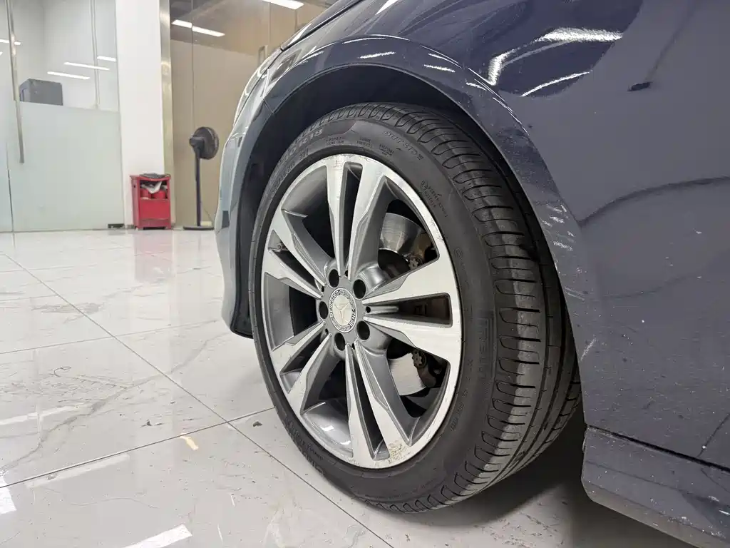 Mercedes-Benz E-Class E 2015 E 260 L Sport Fashion