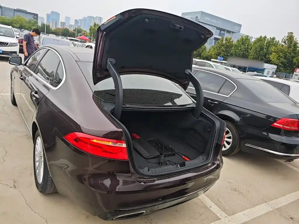 Jaguar XFL — миниатюра 19