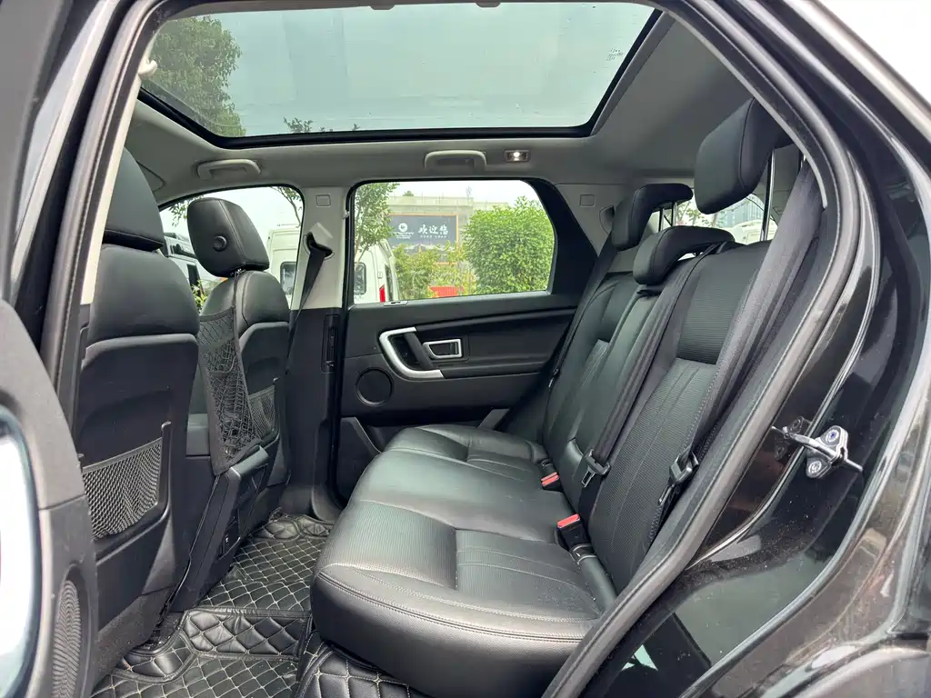 Land Rover Discovery Sport — миниатюра 10