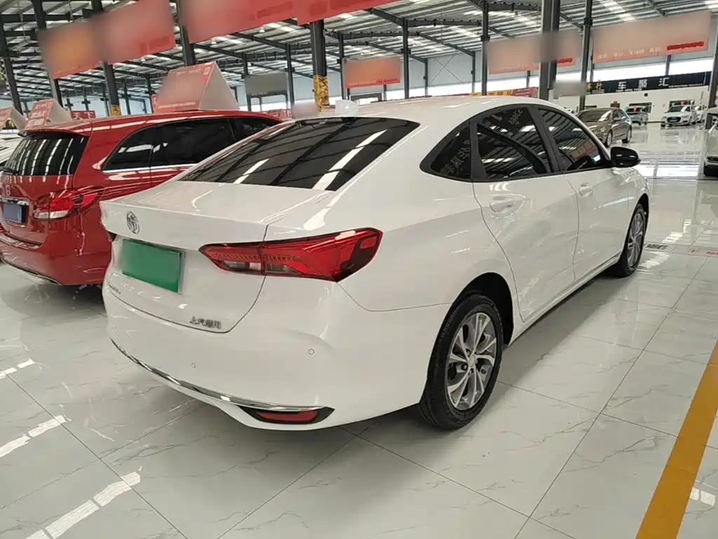 Buick Verano — миниатюра 7