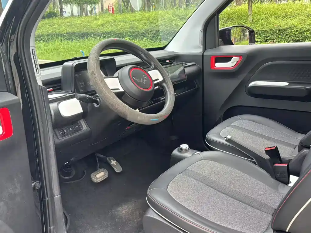 Wuling MINIEV — миниатюра 5