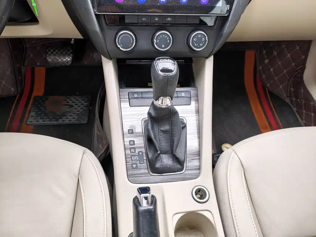 Skoda Octavia — миниатюра 6