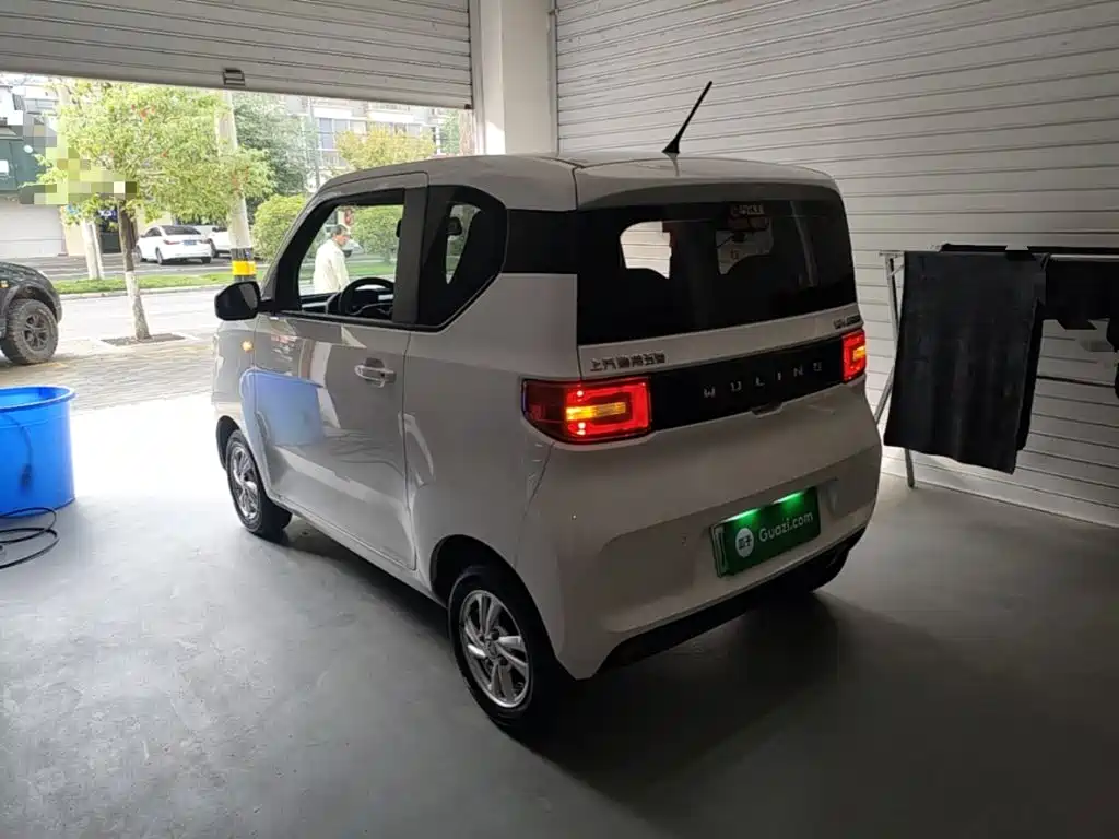 Wuling MINIEV — миниатюра 5
