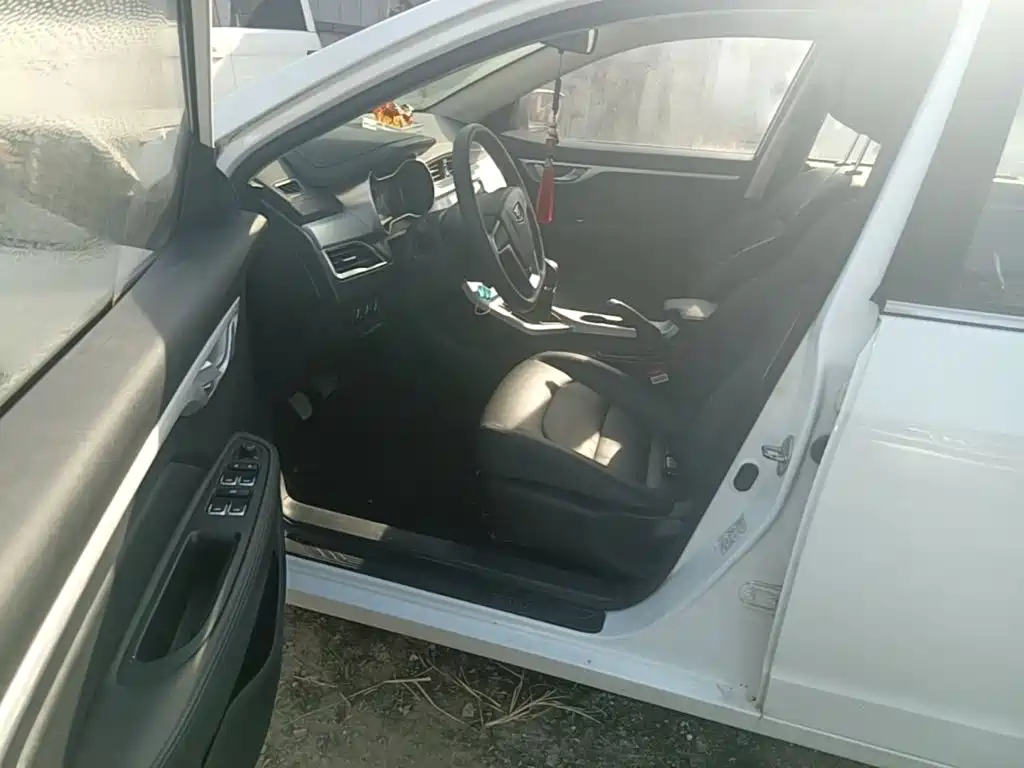 Geely Vision — миниатюра 15