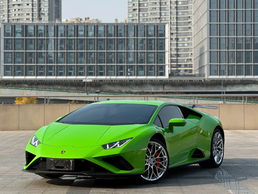 Lamborghini Huracán 2021