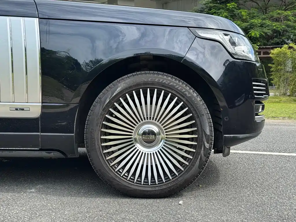 Land Rover Range Rover — миниатюра 23