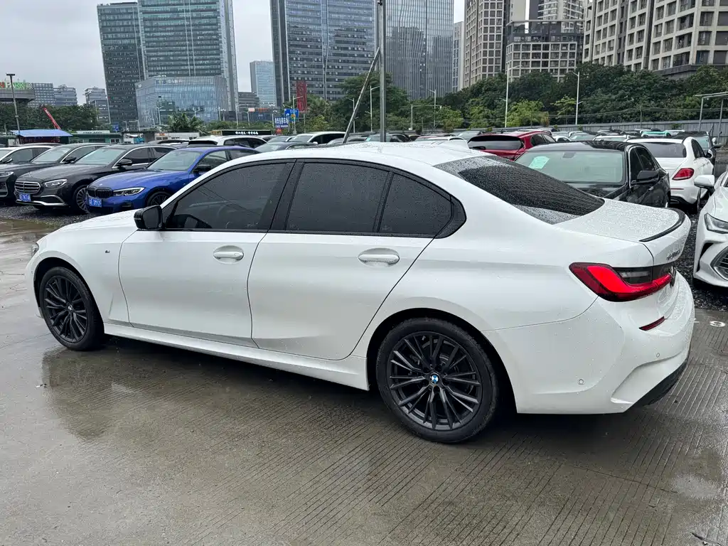 BMW 3 Series 3 2022 325i M Sport
