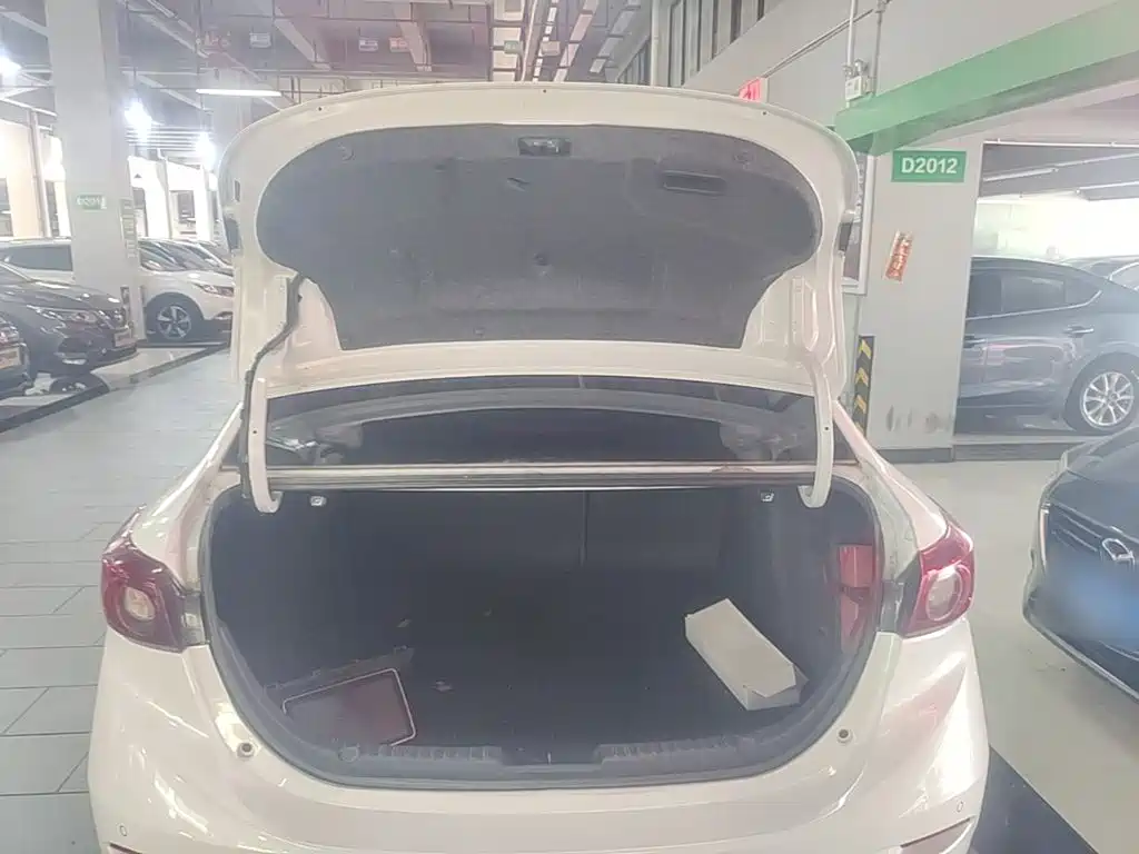 Mazda 3 Axela — миниатюра 19