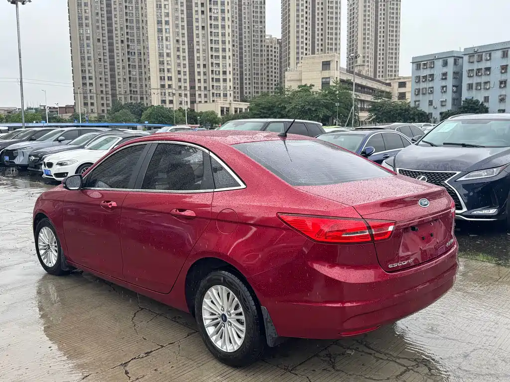 Ford Escort 2017 1.5L AT Comfort