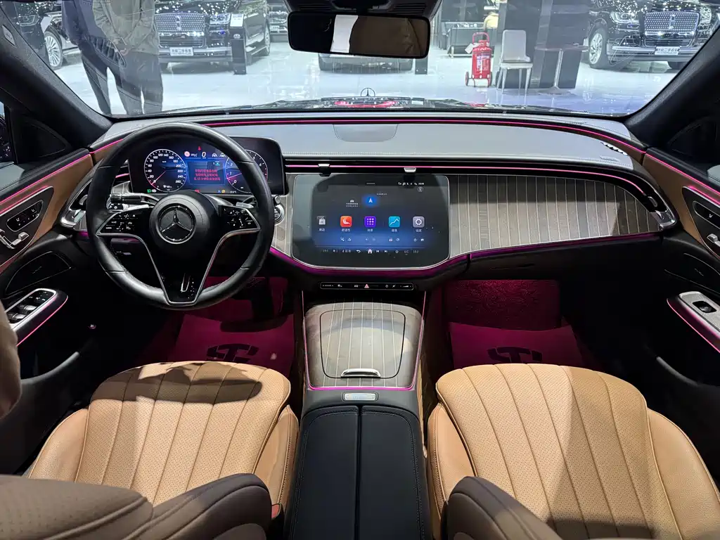 Mercedes-Benz E-Class E 2024 E 300 L Fashion