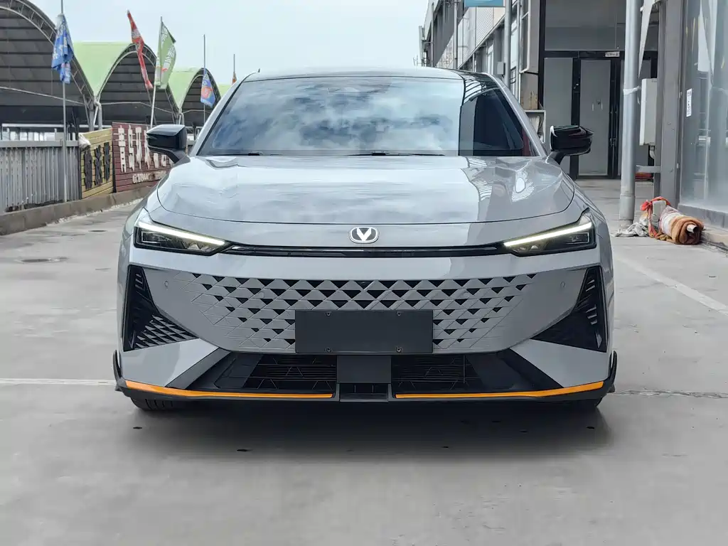 Changan UNI-V — миниатюра 2