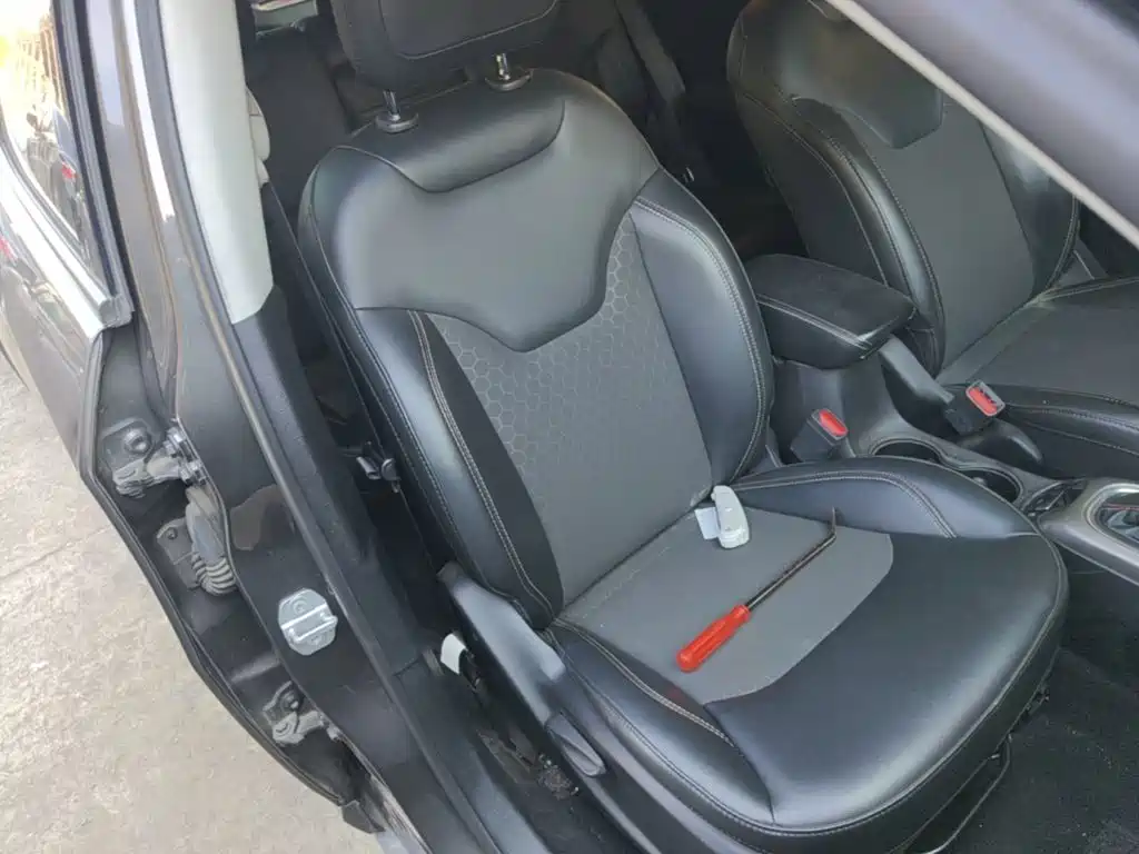 Jeep Compass — миниатюра 25