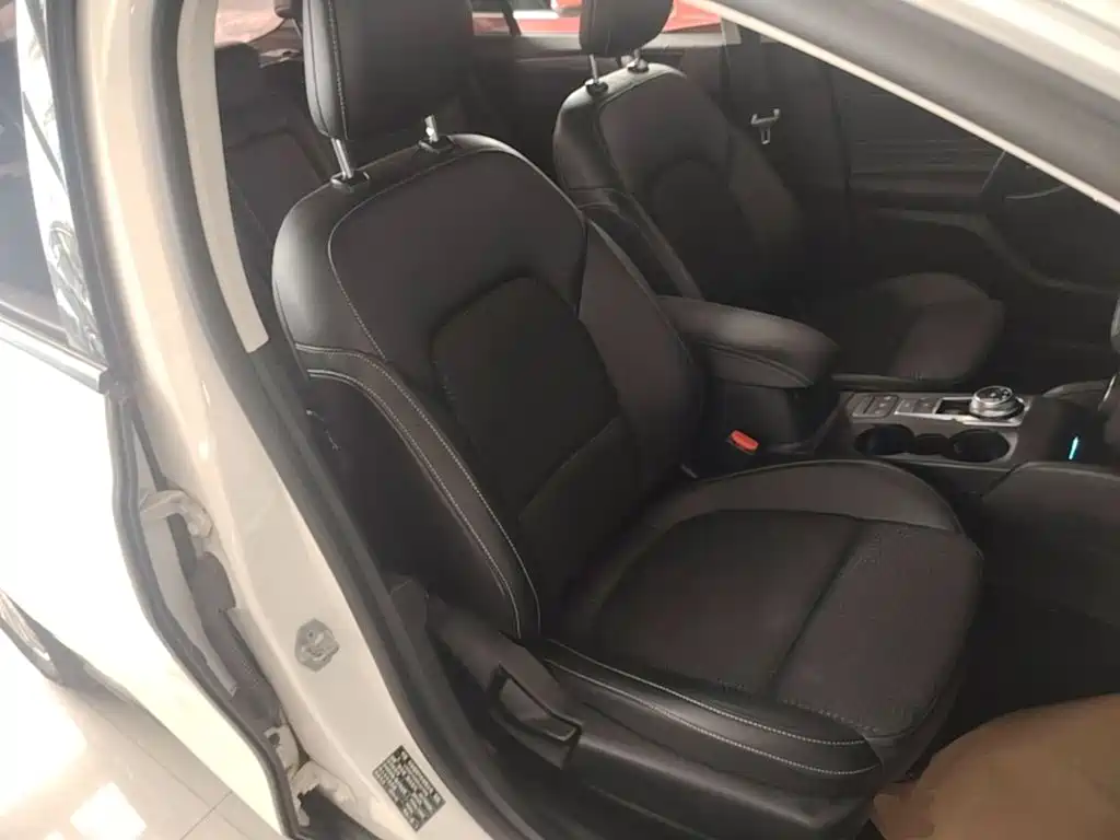 Ford Focus — миниатюра 25