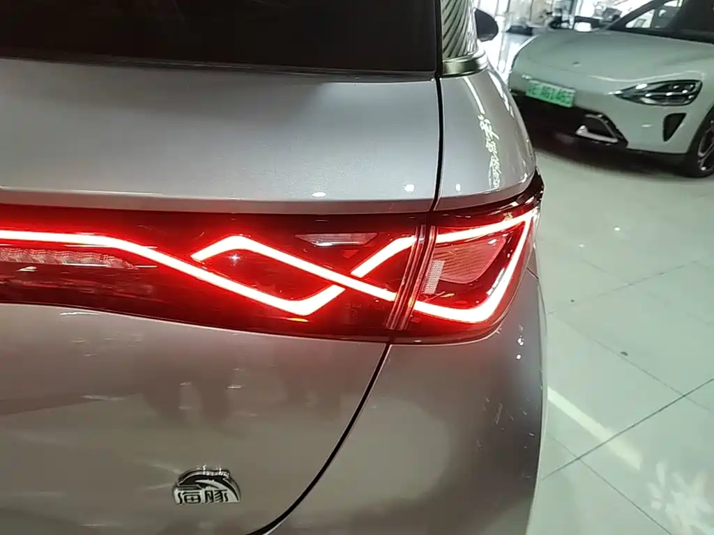 BYD Dolphin — миниатюра 8